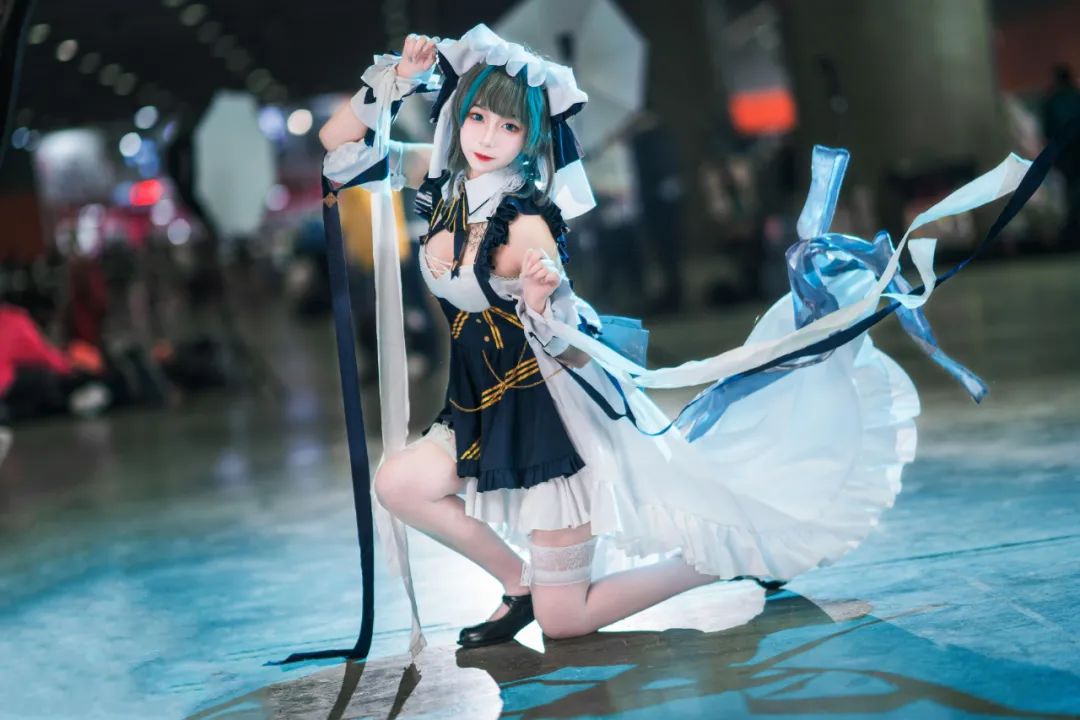 碧蓝航线 cosplay“柴郡 只是因为突然想起了亲爱的你嘛