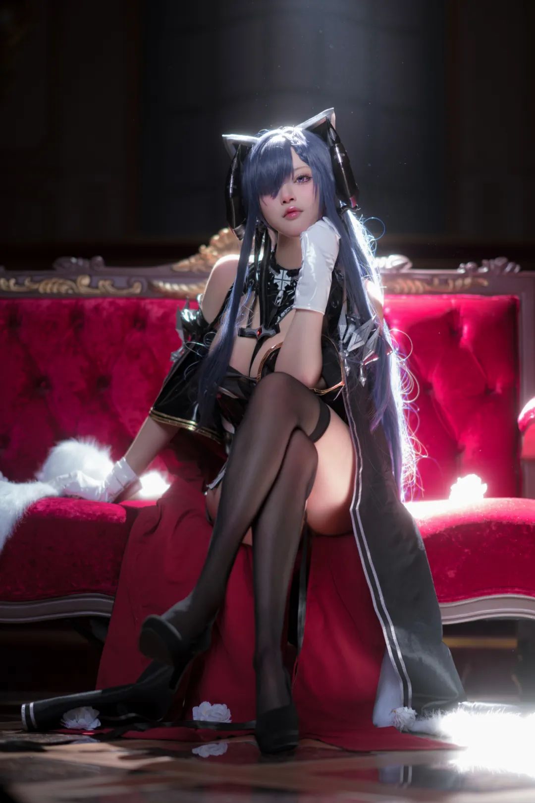 碧蓝航线 奥古斯特·冯·帕塞瓦尔cosplay 牢牢记住吧，我的“指挥官”，我的使魔