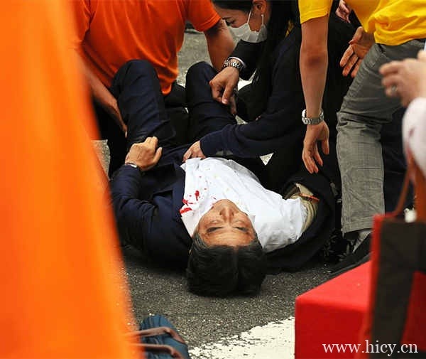 安倍晋三身亡事件网友神评论文案句子插图1 安倍晋三身亡事件网友神评论文案句子