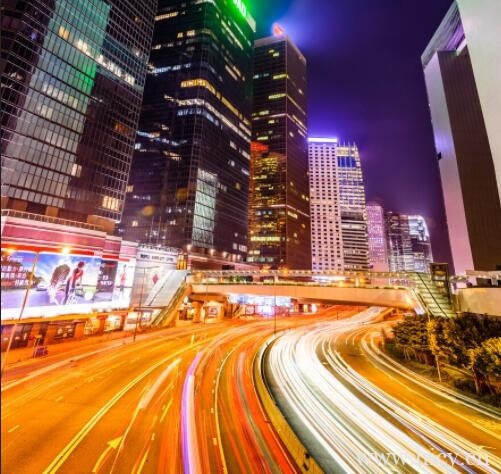 坐在窗前看城市的夜晚很美的朋友圈文案插图1 坐在窗前看城市的夜晚很美的朋友圈文案