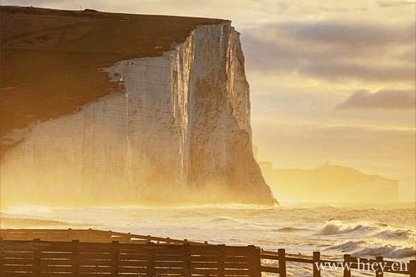 能支撑你积极上进的励志文案句子,清醒,知趣,明得失,知进退。插图1 能支撑你积极上进的励志文案句子,清醒,知趣,明得失,知进退。