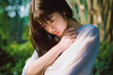 emo伤感文案,句句扎心，句句累。