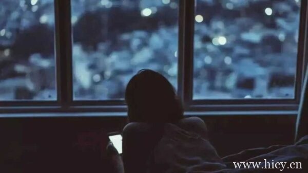 深夜emo的文案短句子,emo的高级文案阅读。插图1 深夜emo的文案短句子,emo的高级文案阅读。