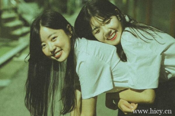 表达友谊长长久久的的文案句子