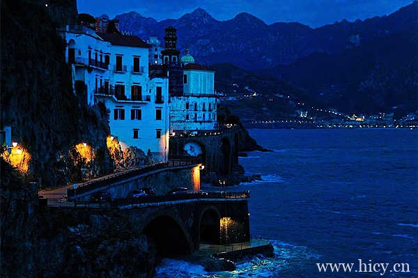 深夜简短文艺的emo伤感文案句子插图1 深夜简短文艺的emo伤感文案句子