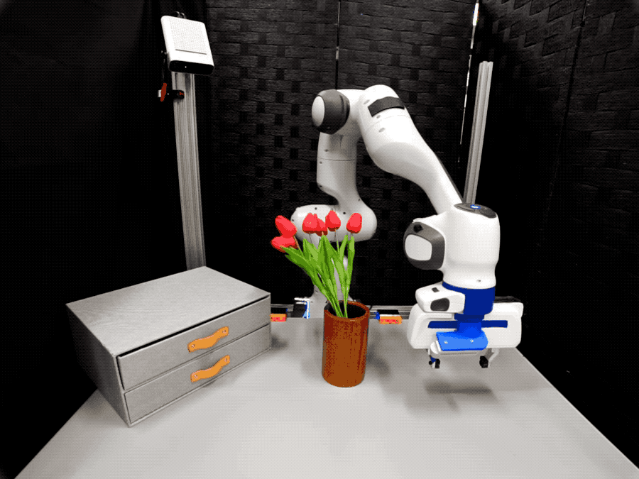 刚刚,一位机器人戴着毕业帽走出清华